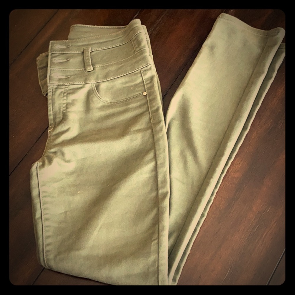 High waisted pants